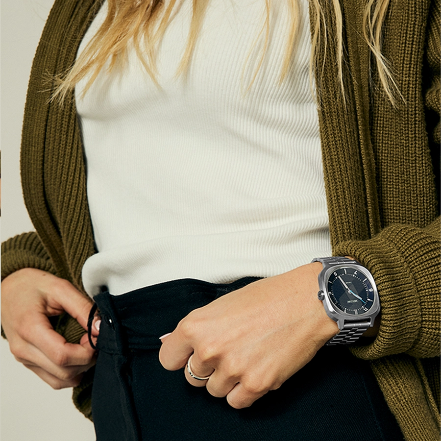 NIXON Men's Stainless Steel Silver/Dark Blue Watch | A1444-5210