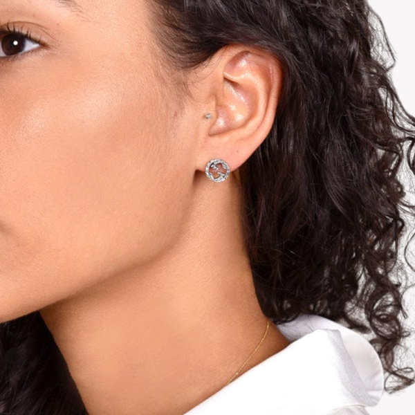Gucci Women's Silver Earrings, Interlocking G Engraved Pattern | YBD457109001