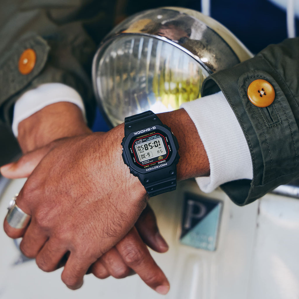 CASIO G-SHOCK Men's Black Resin Watch | DW-5000R-1AER