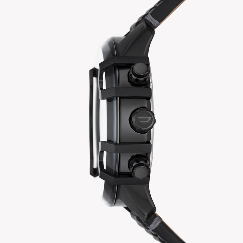 Griffed Chronograph Leather Watch