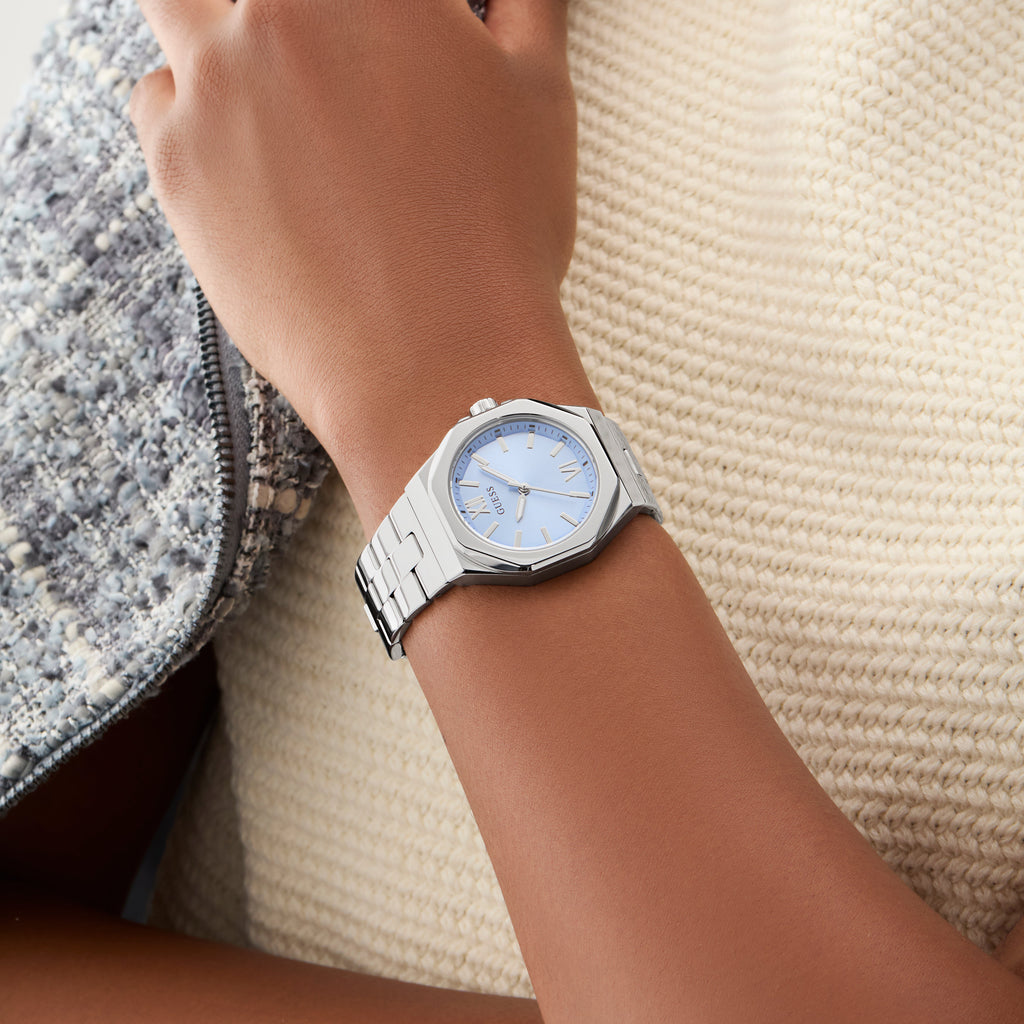 Guess Women's Silver Stainless Steel Watch | Gw0873l1