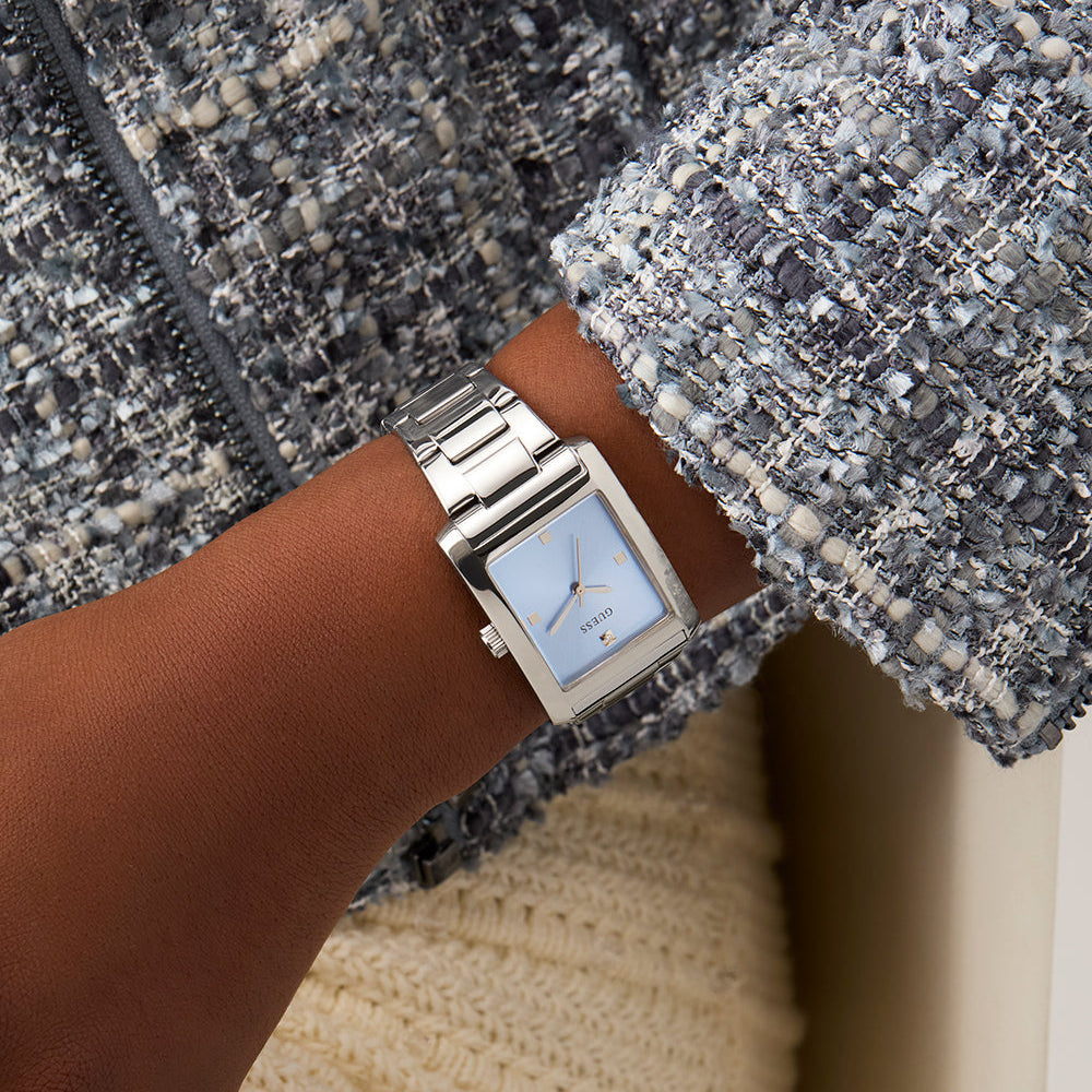 Guess Women's Silver/Blue Quartz Watch | Gw0876l1