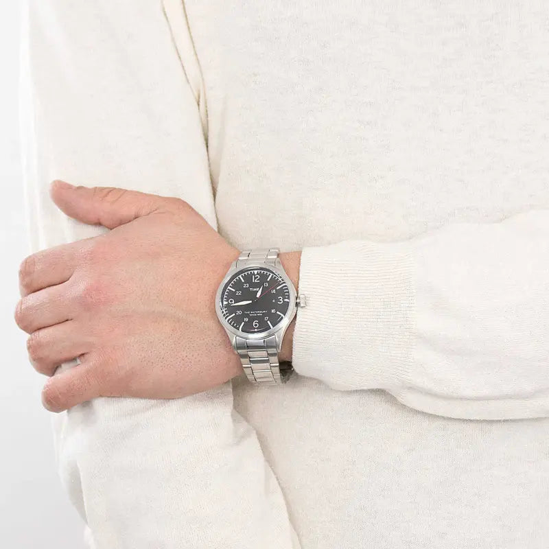 TIMEX TW2R38700 Heritage Waterbury Montre pour homme – Acier inoxydable argenté et cadran noir, veilleuse INDIGLO