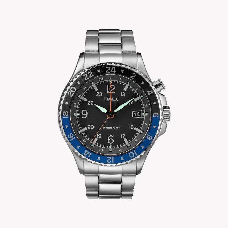 TIMEX MILITARY GMT TW2R43500 - ساعة رجالية فضية وسوداء متينة مع ضوء انديجلو