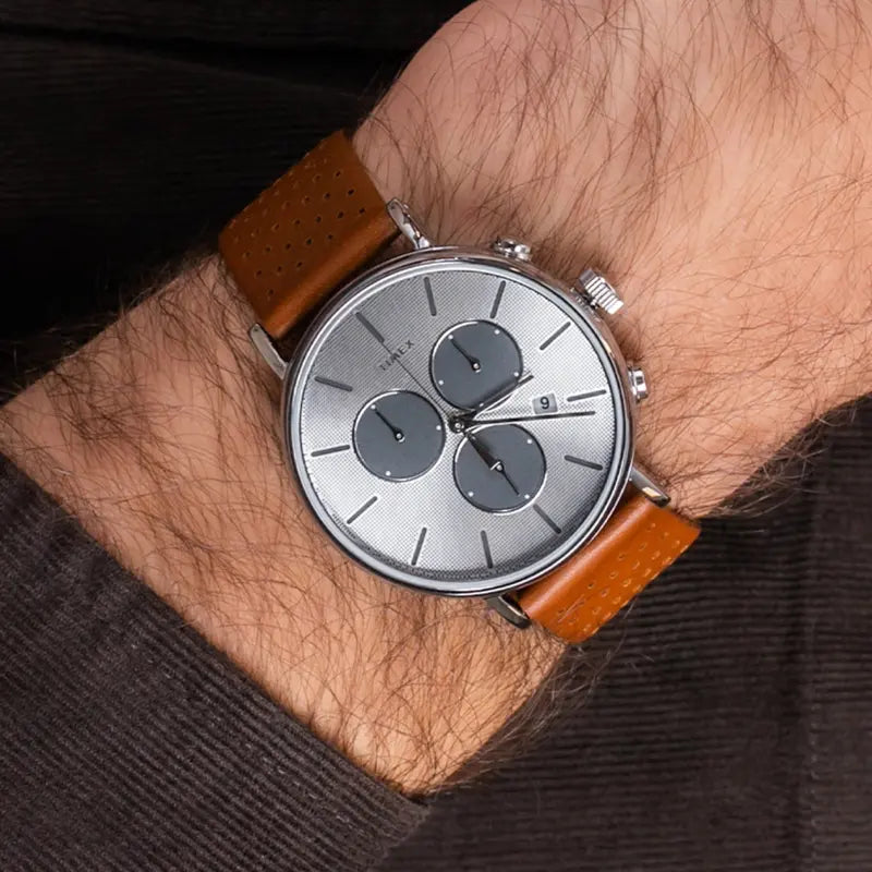 TIMEX TW2R79900 FAIRFIELD - MONTRE POUR HOMMES INTEMPOREL EN CUIR BRUN ET CADRAN ARGENT