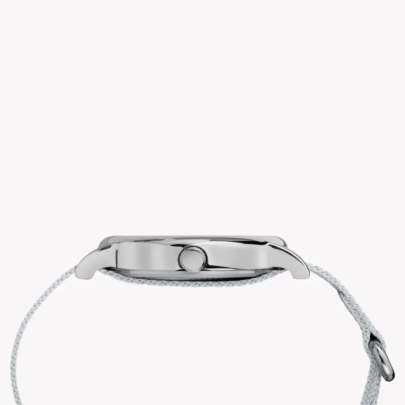 ساعة TIMEX النسائية مع علبة نحاسية فضية وسوار قماش فضي