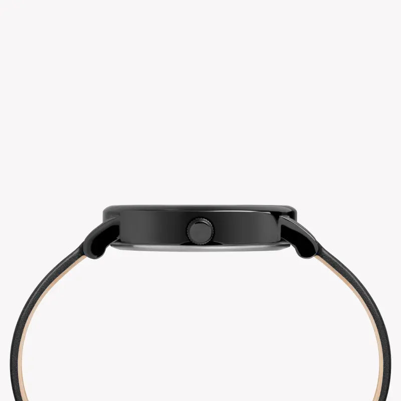 ساعة TIMEX النسائية مع علبة نحاسية سوداء وسوار جلدي أسود