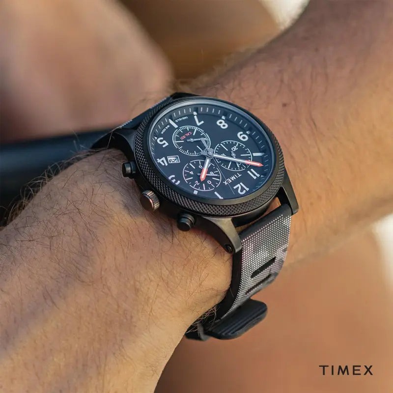 TIMEX MILITARY ALLIED TW2T33100 – SCHWARZER MESSING-CHRONOGRAPH FÜR HERREN MIT INDIGLO-NACHTLICHT