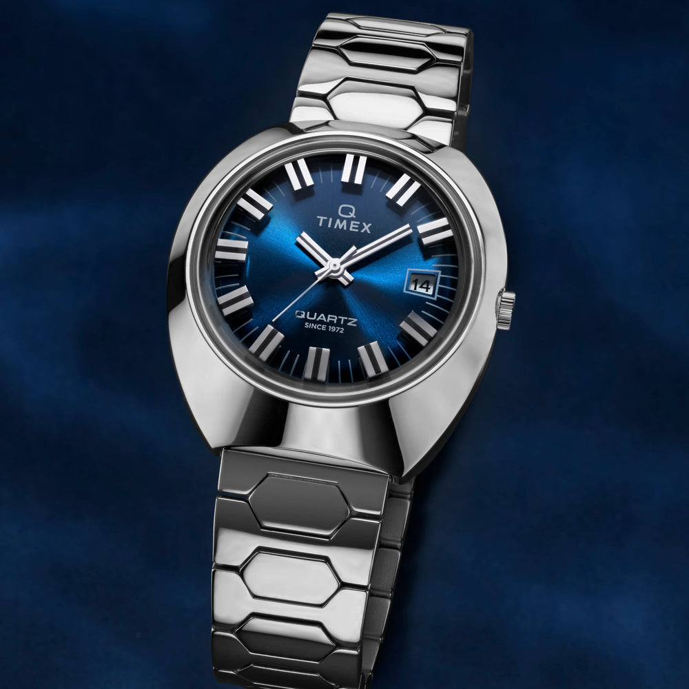 Q Timex 1972 39mm Time Machine Bracelet Watch | TW2Y33100 by i-watch