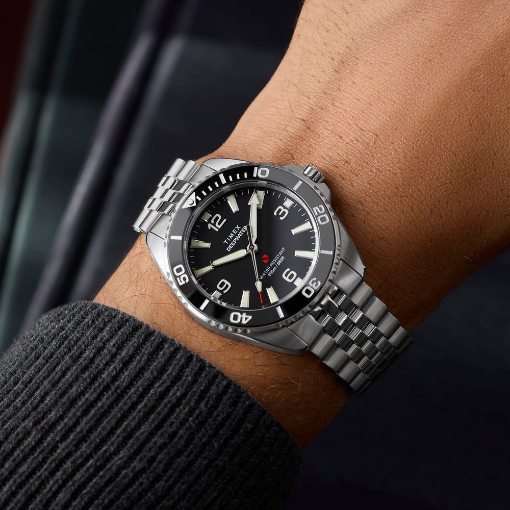 TIMEX Men's SS Silver-Tone, Black Dial | TW2Y64500