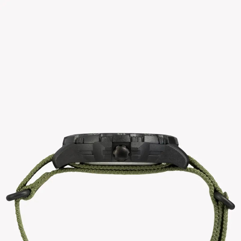 Timex Expedition Camper Tw4b03600 - Rugged Men's Watch With Green Fabric Band & Black Dial