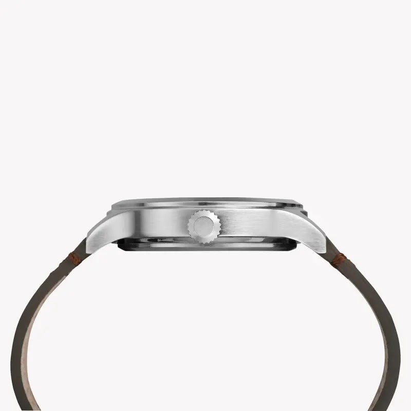 TIMEX Expedition Scout TW4B06400 - ساعة رجالية متينة بسوار من الجلد البني والاتصال الهاتفي الأزرق