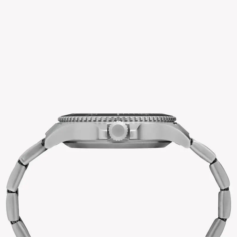 ساعة تايمكس اكسبيديشن رينجر TW4B10900 - ساعة رجالية من الستانلس ستيل باللون الفضي مع مينا أسود وإضاءة انديجلو