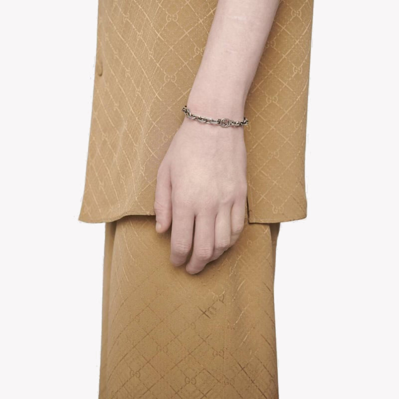Gucci Silver Interlocking G Aged Bracelet | YBA620798001