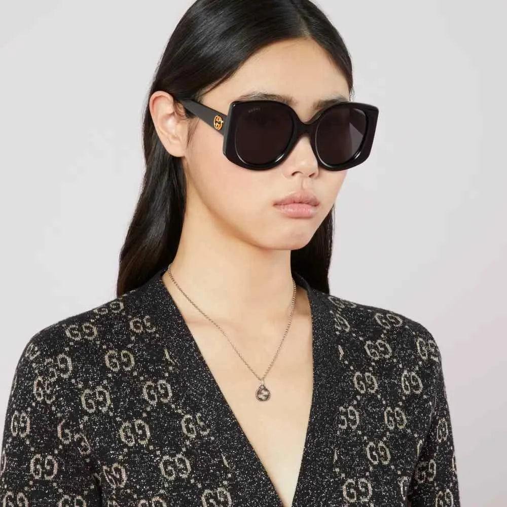 Interlocking G Pendant Necklace in Gold | YBB455535001