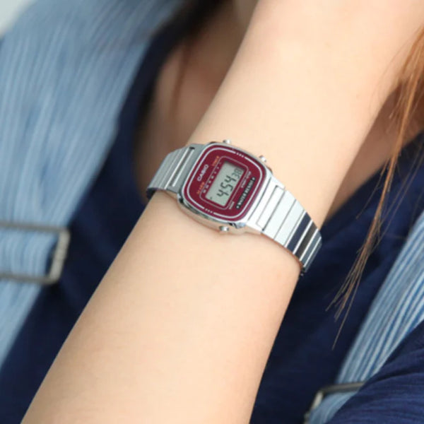 Casio La670wa-4df Retro Chic - Sporty Elegance Unisex Digital Watch With Stainless Steel BAnd and Sleek Display by i-watch