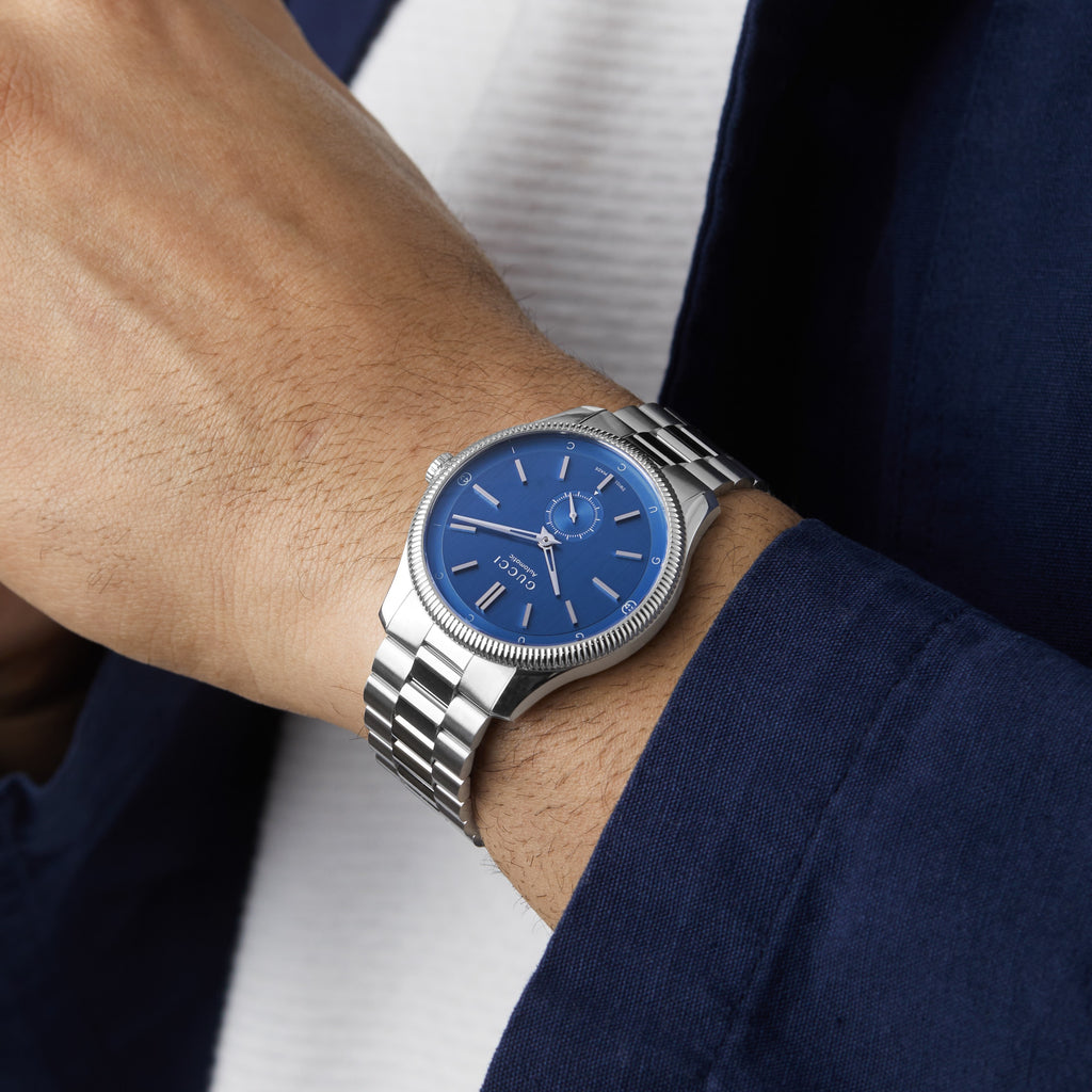 GUCCI YA126389 - RADIANT ELEGANCE MEN'S WATCH WITH STRIKING BLUE DIAL & STAINLESS STEEL BRACELET-i-Watch-4