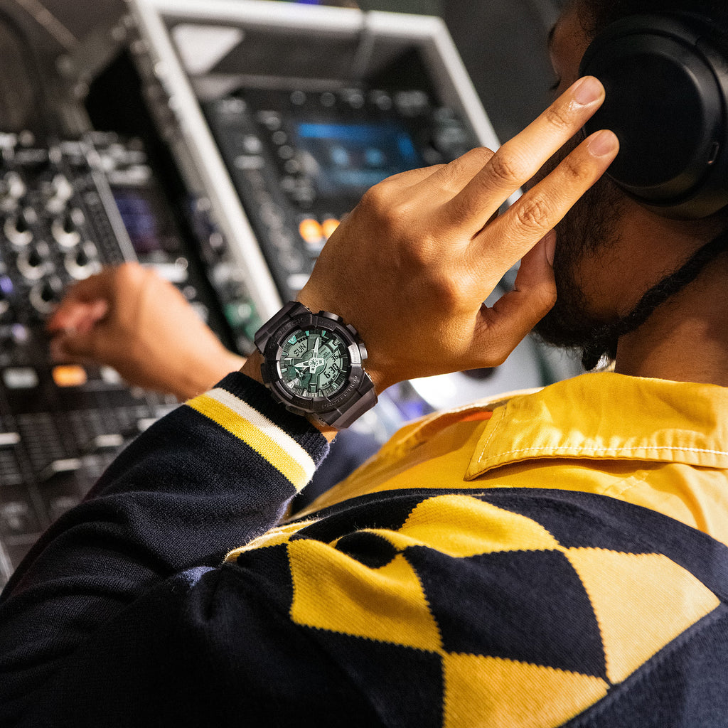 CASIO G-SHOCK GM-110MF-1AER التنوع الديناميكي - ساعة مغامرات للرجال بتصميم متين