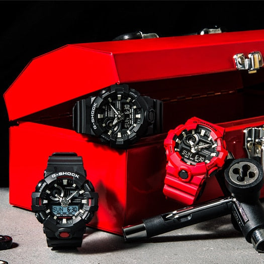 CASIO G-SHOCK GA-700-1A - MONTRE UNISEXE BOLD ADVENTURER avec bracelet en résine noire et affichage numérique saisissant