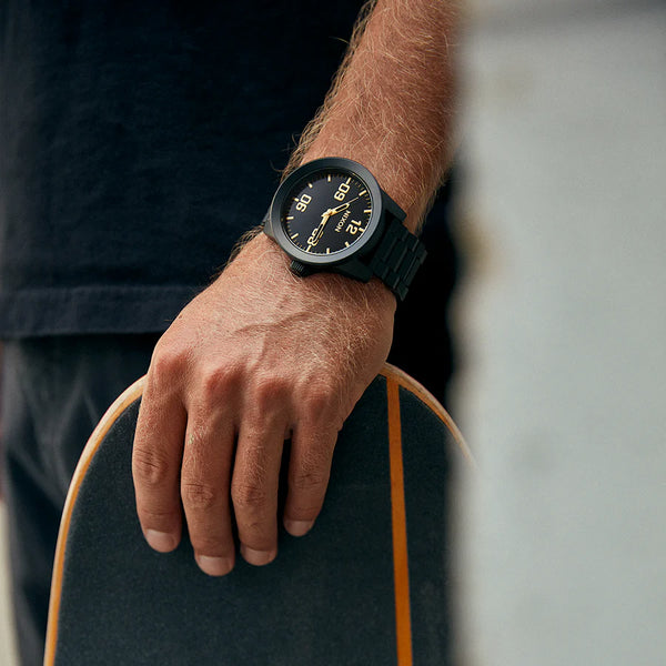 NIXON A346-001 BLACK STAINLESS STEEL - STRIKING STYLE FOR THE MODERN MAN-i-Watch-4