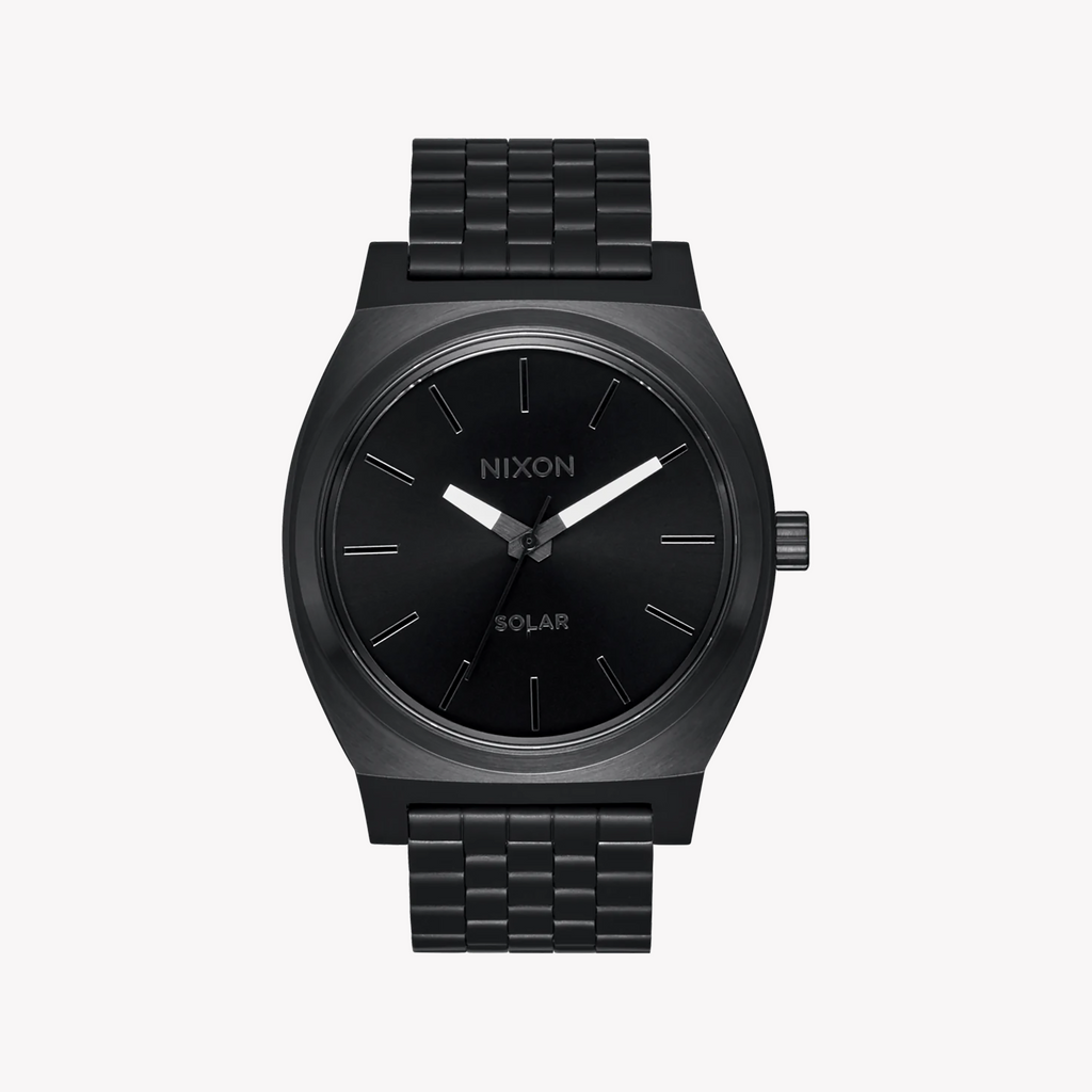 NIXON A1369-756 BOLD TIMEPIECE - STYLISH RESILIENCE FOR EVERY ADVENTURE