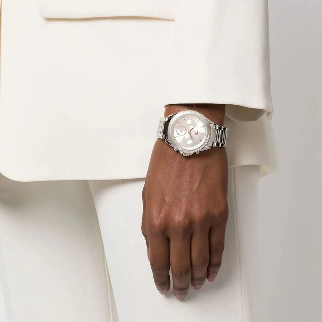 TOMMY HILFIGER SILVER SLEEK - ELEGANT WOMEN'S WATCH with stainless steel band and chic silver dial-i-Watch-4