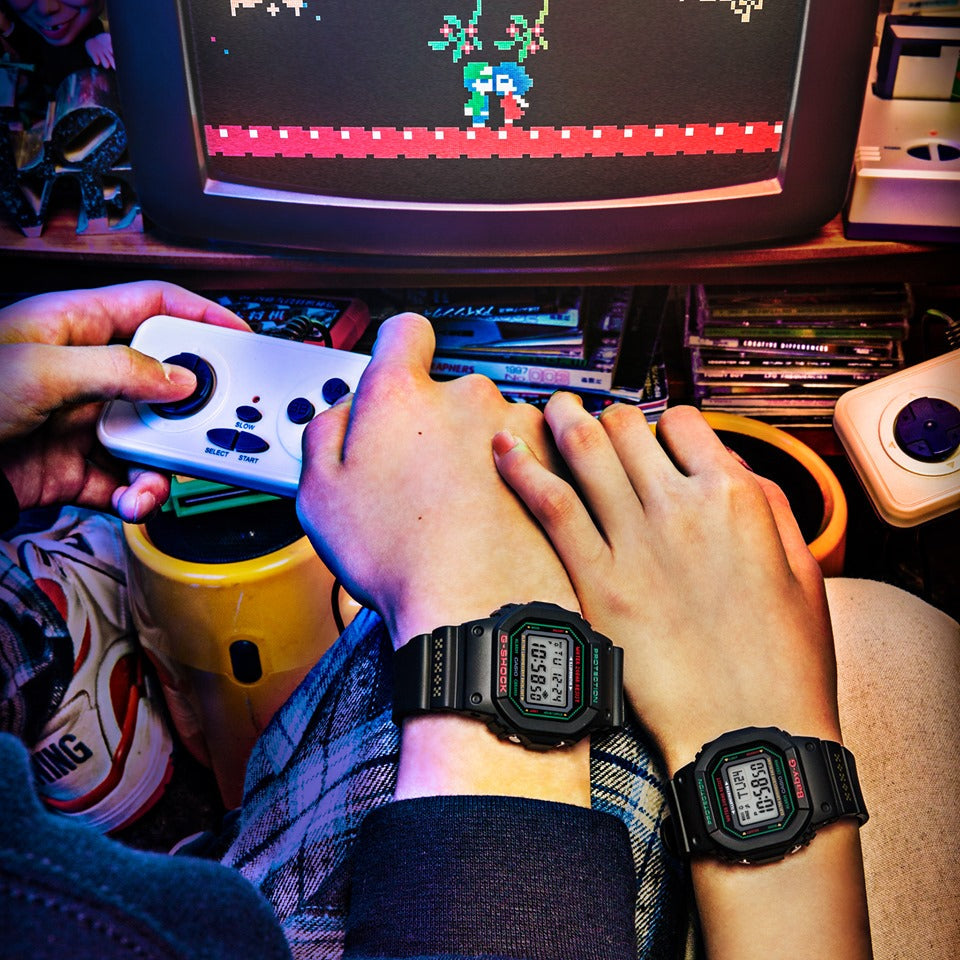 CASIO G-SHOCK LOV-19B-1DR – ROBUSTE ELEGANZ FÜR EINEN AKTIVEN LEBENSSTIL. Herrenuhr mit auffälligem schwarzen Harzarmband und verspieltem Digitalzifferblatt