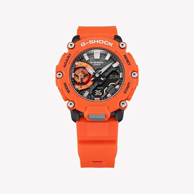 CASIO G-SHOCK GA-2200M-4ADR – mutige Abenteurer-Herrenuhr mit orangefarbenem Kunstharzarmband und elegantem schwarzem Zifferblatt