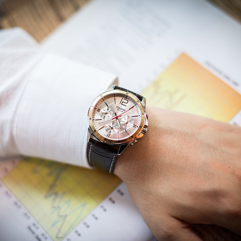 Timeless Elegance Men's Ip Silver Watch, Leather Strap | Mtp-1375l-1avdf