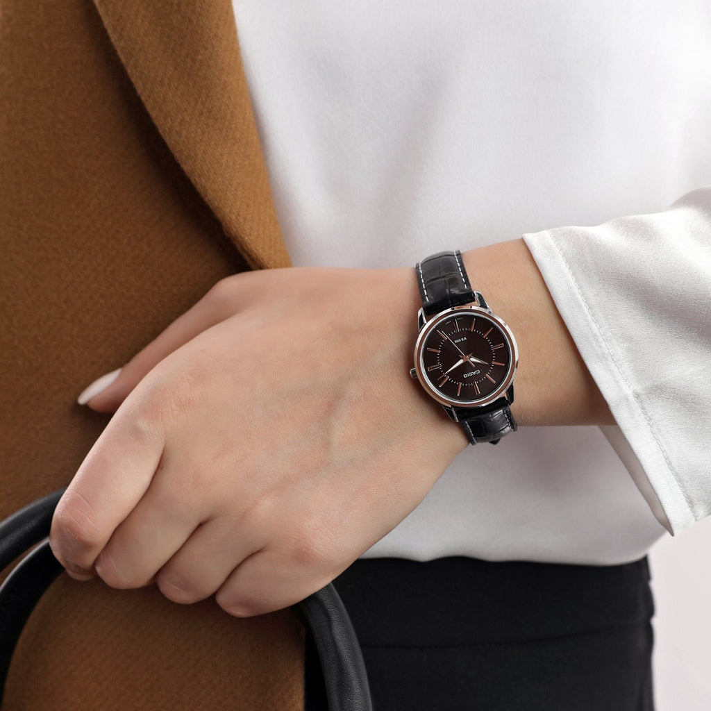 CASIO LTP-1303L-1AVDF SPORTY ELEGANCE - STYLISH WOMEN'S WATCH WITH LEATHER BAND & BLACK DIAL-i-Watch-2