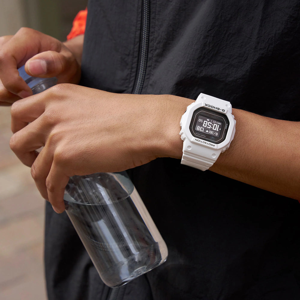 Casio G-Shock Men's White Resin Watch, Digital Display | Dw-H5600-7er by i-watch