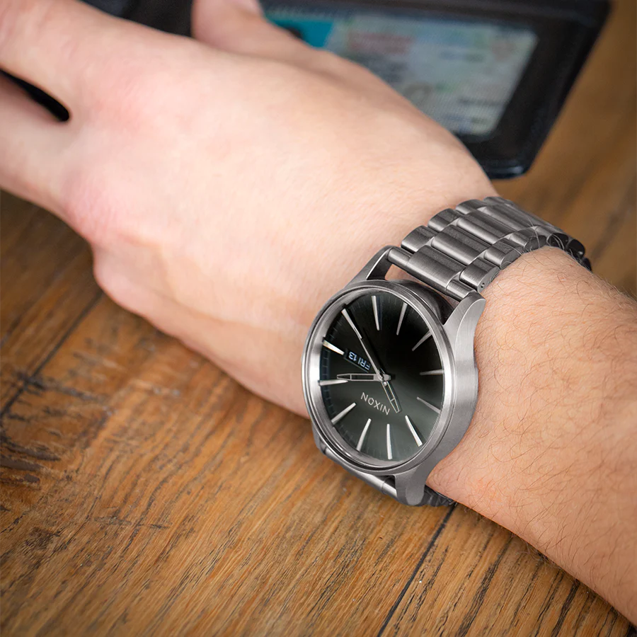 Nixon Men's Silver Stainless Steel Watch, Black Dial | A356-5084 by i-watch