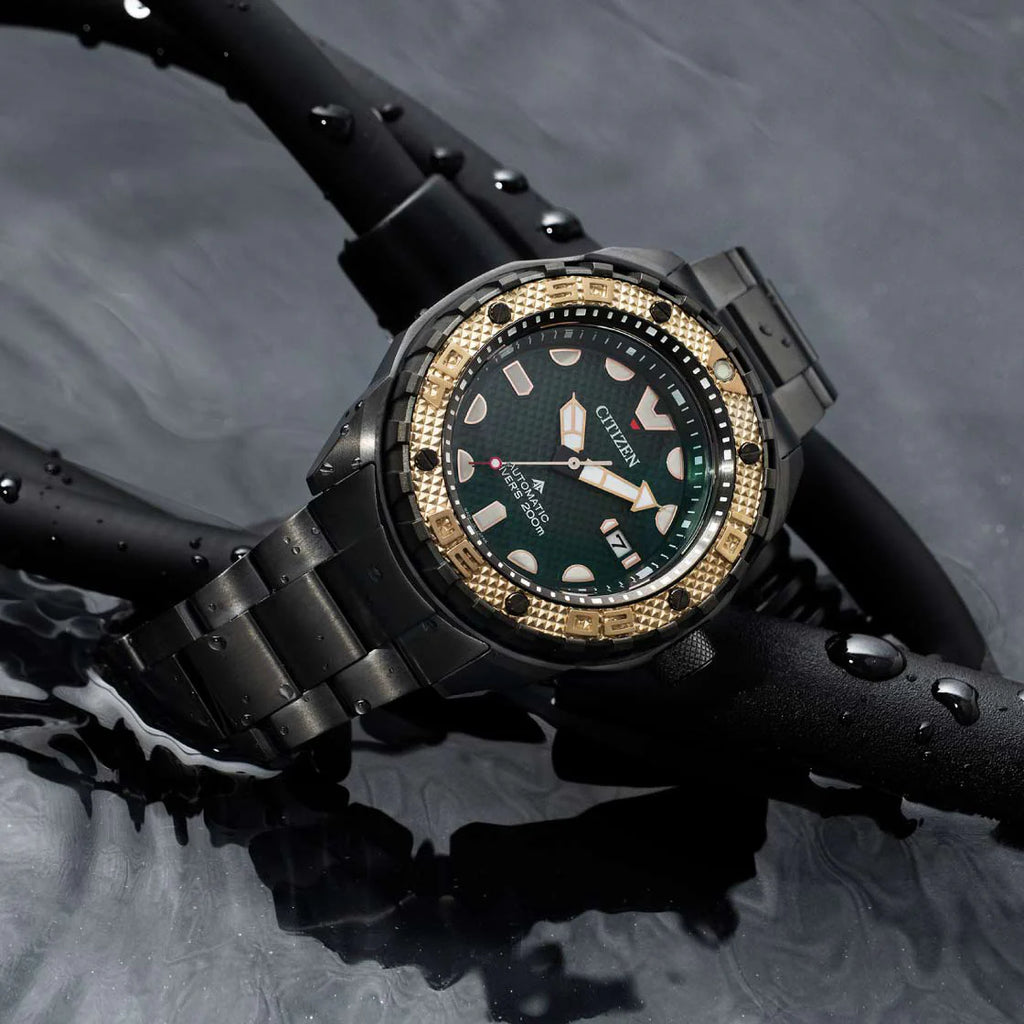 CITIZEN NB6008-82X AUTOMATIQUE - MONTRE D'AVENTURE EN TITANE POUR HOMMES avec CADRAN NOIR ET RÉSISTANCE À L'EAU 20 ATM