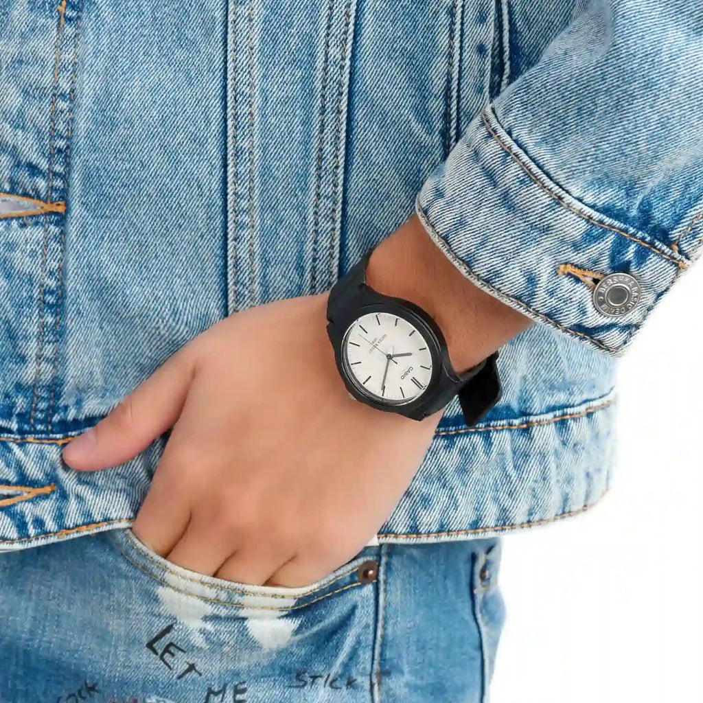 CASIO MW-240-7EV BLACK BOLD - ADVENTURE AWAITS Unisex Watch with sleek black resin band and striking white dial-i-Watch-2