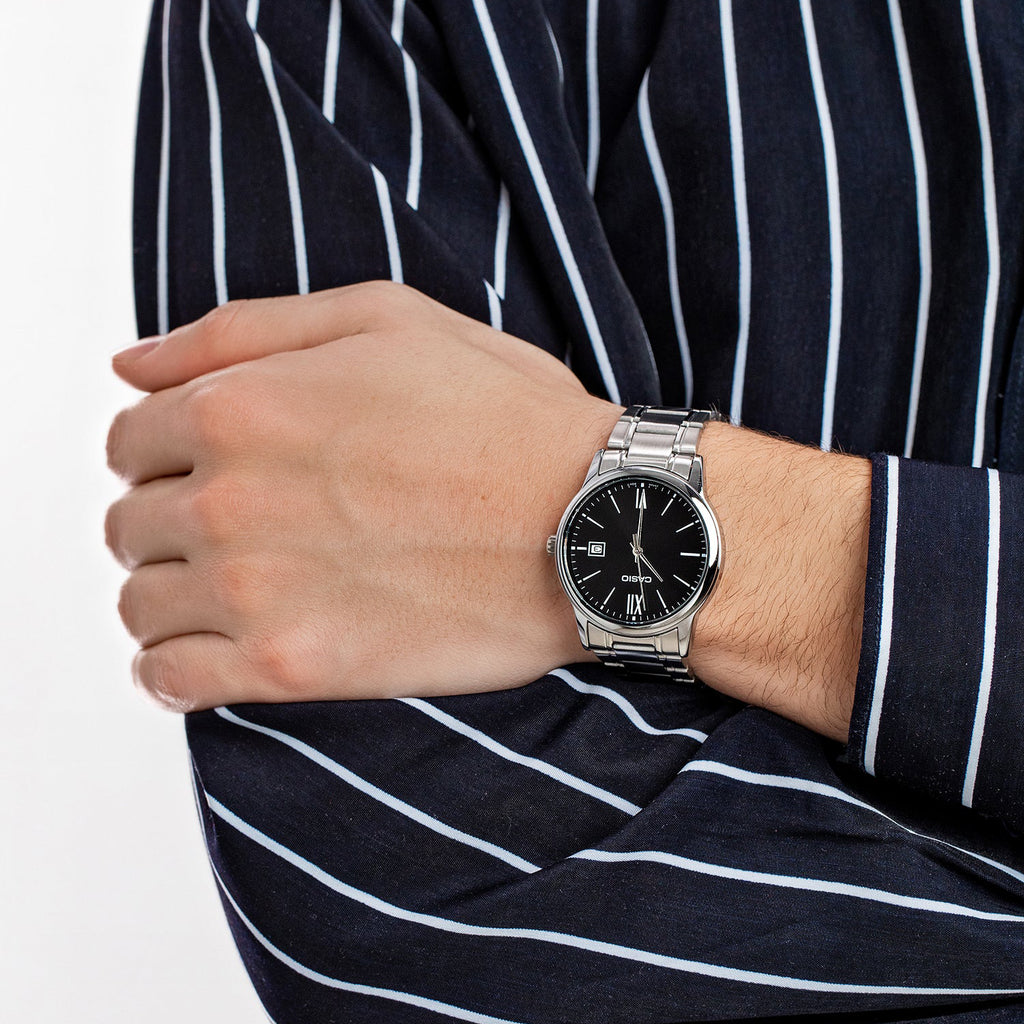 CASIO MTP-V002D-1B3UDF CLASSIC STAINLESS STEEL - TIMELESS ELEGANCE FOR MEN's Watch-i-Watch-2