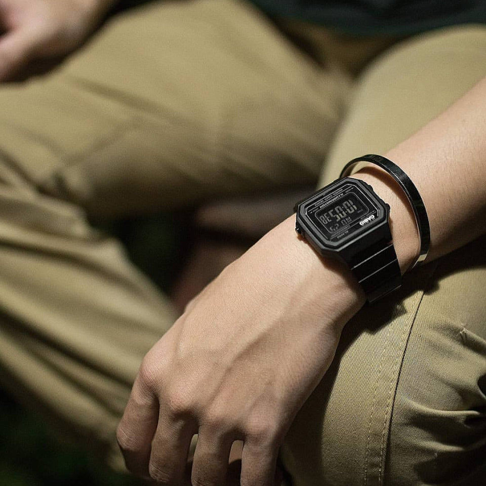 CASIO B650WB-1BDF SPORTY CONFIDENCE - ADVENTURE-READY UNISEX WATCH with black resin case and stainless steel band-i-Watch-2