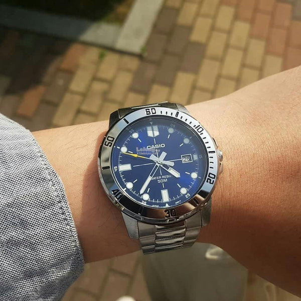 Casio Men's Silver Watch, Blue Dial | Mtp-Vd01d-2evudf by i-watch
