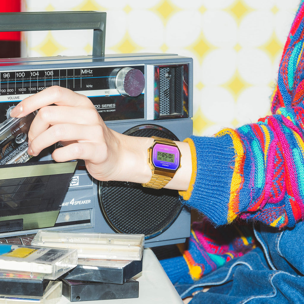 CASIO A168WERG-2ADF - SPORTY ELEGANCE WITH GOLD ACCENTS & DIGITAL DISPLAY-i-Watch-2