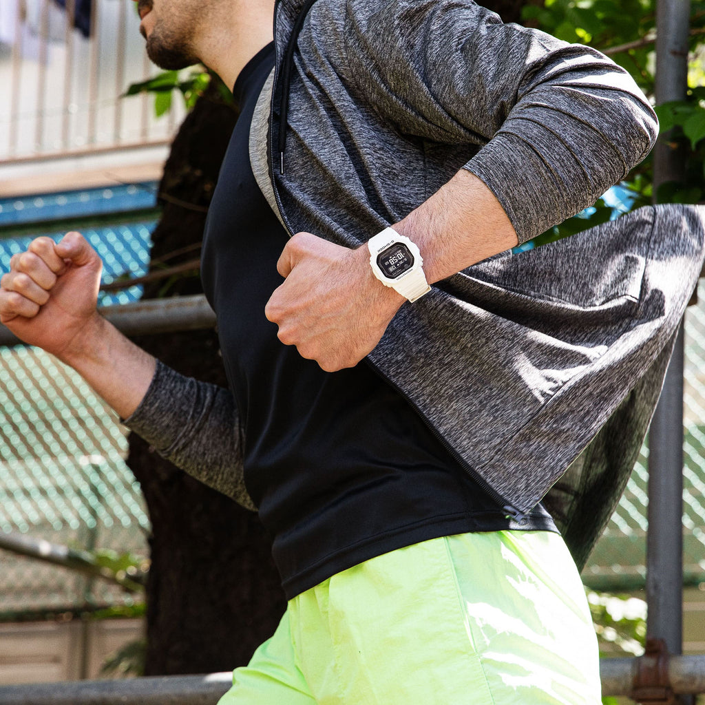 Casio G-Shock Men's White Resin Watch, Digital Display | Dw-H5600-7er